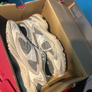 New Balance 1906R Gray Sneakers